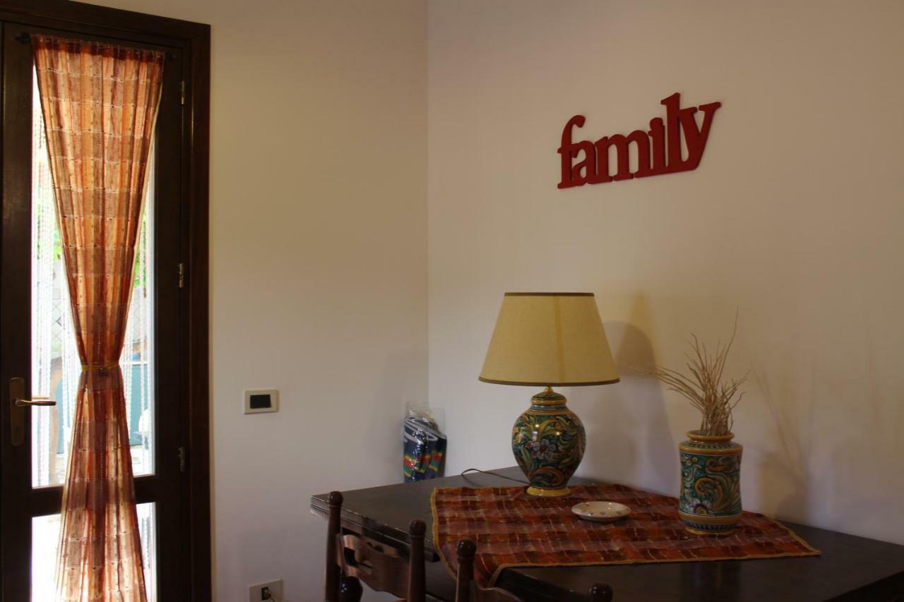 Monolocale Da Mariolina Apartment Macari Luaran gambar