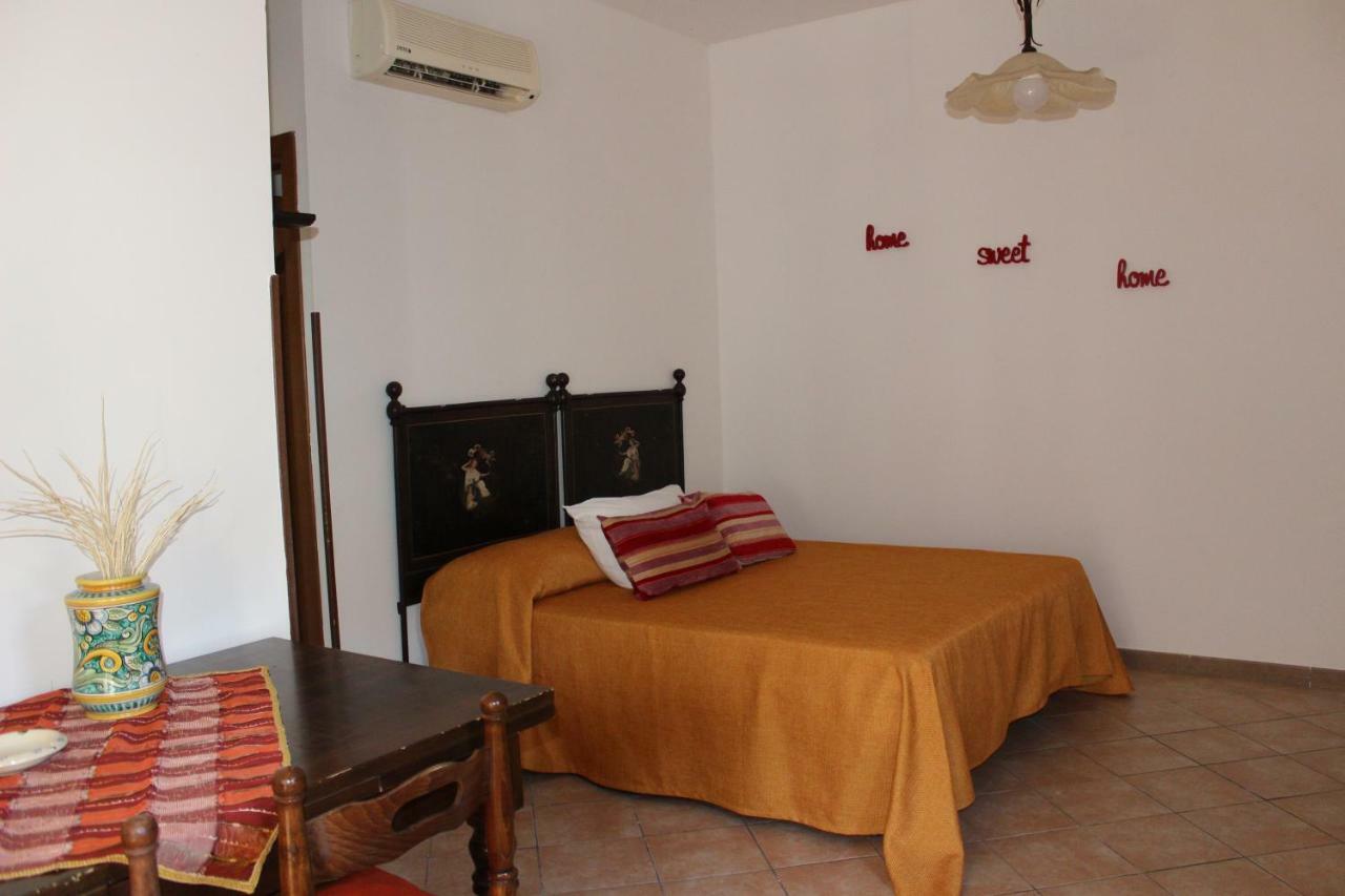 Monolocale Da Mariolina Apartment Macari Luaran gambar